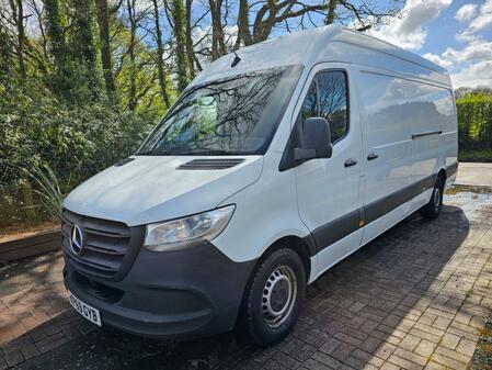 MERCEDES-BENZ SPRINTER